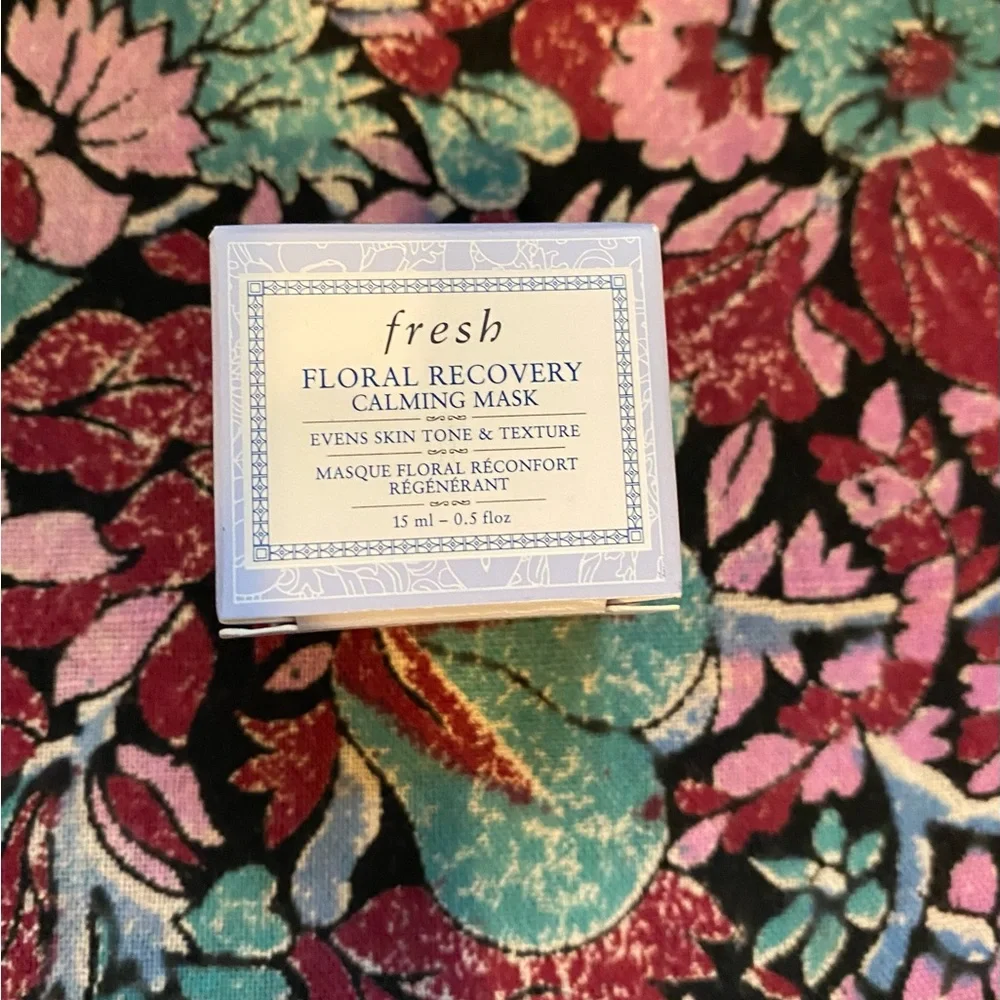 Weekend Skincare Set - Picture 7 of 13